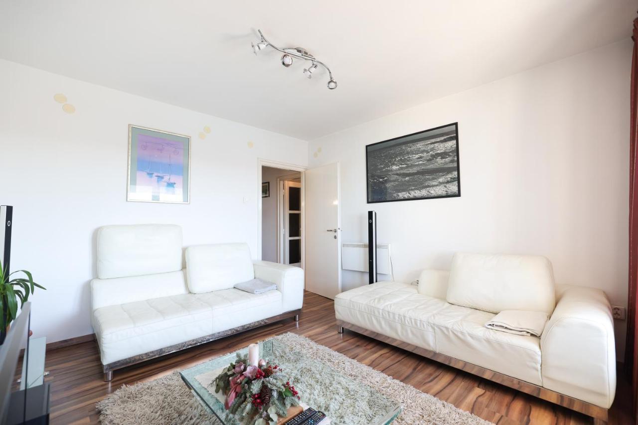 Apartman Cruiser Zara Esterno foto