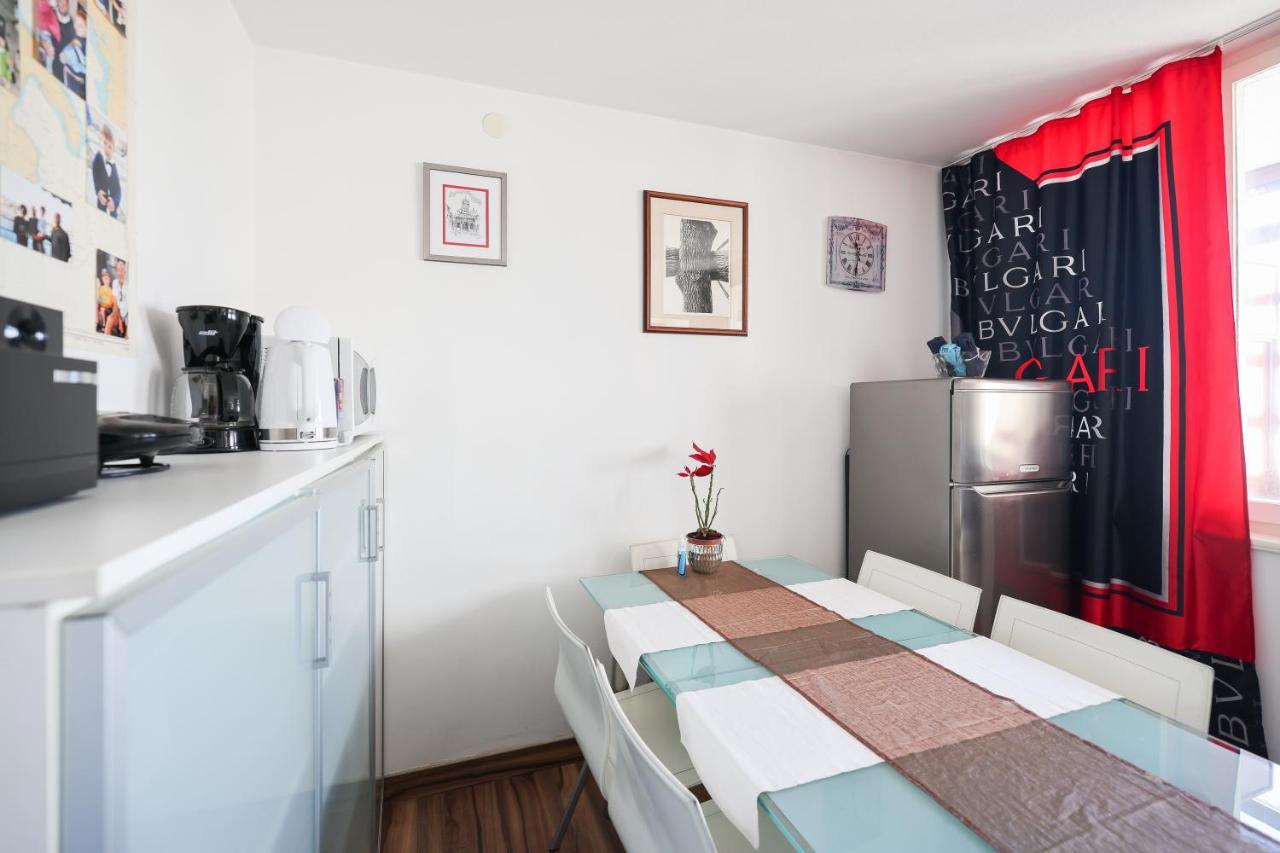Apartman Cruiser Zara Esterno foto