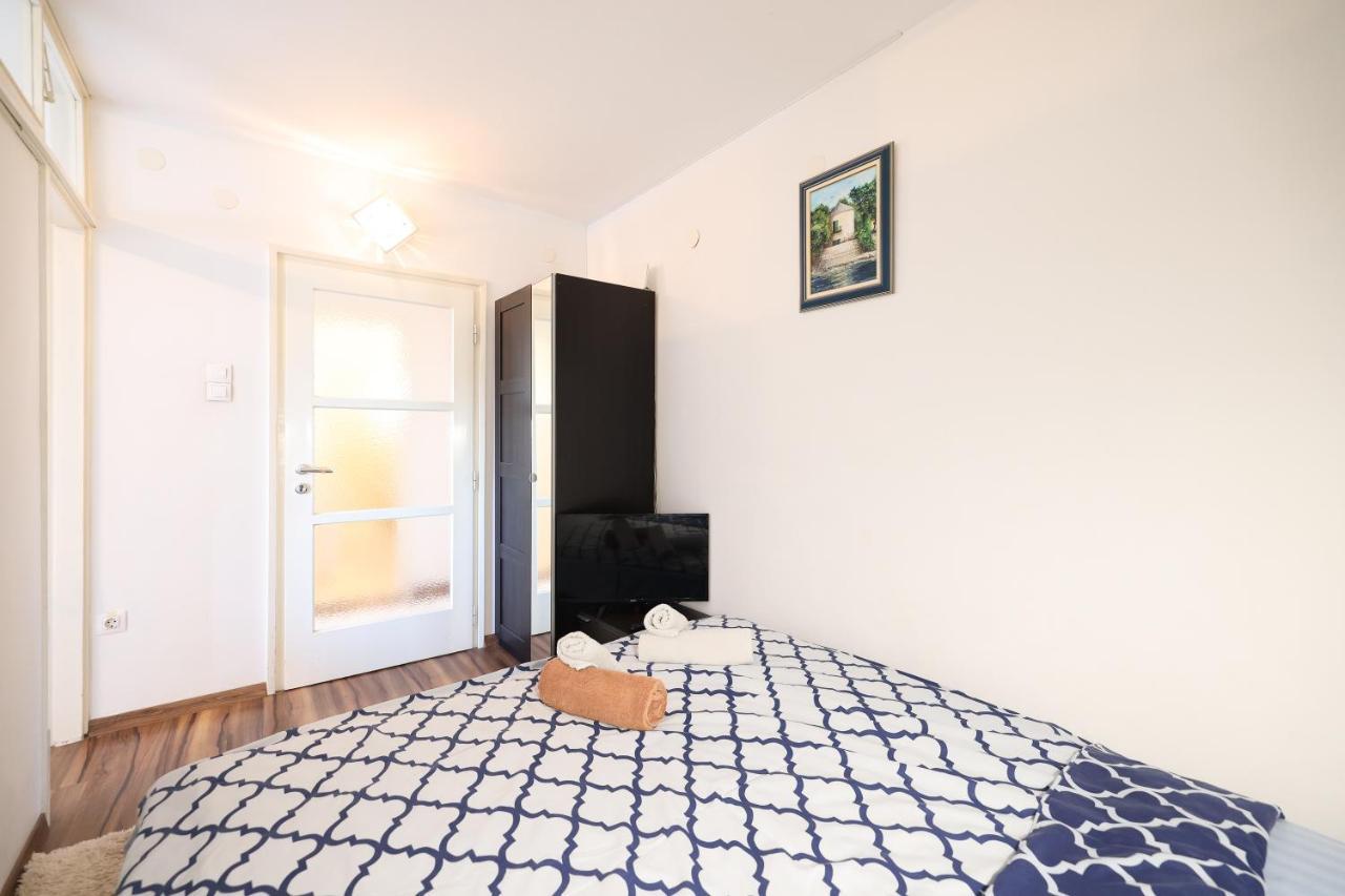 Apartman Cruiser Zara Esterno foto